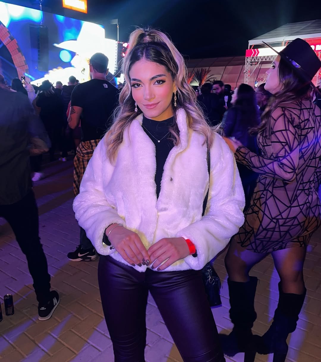 Só porque amei essa produção ✨ Make- @maellyguilherme (1)